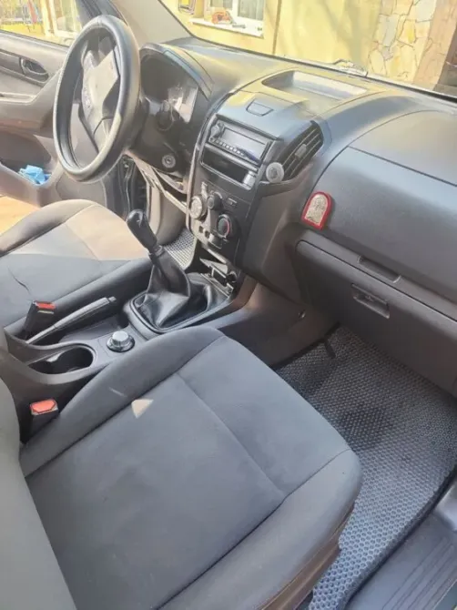 Isuzu D-Max 2012 год Тирасполь Тирасполь - изображение 4
