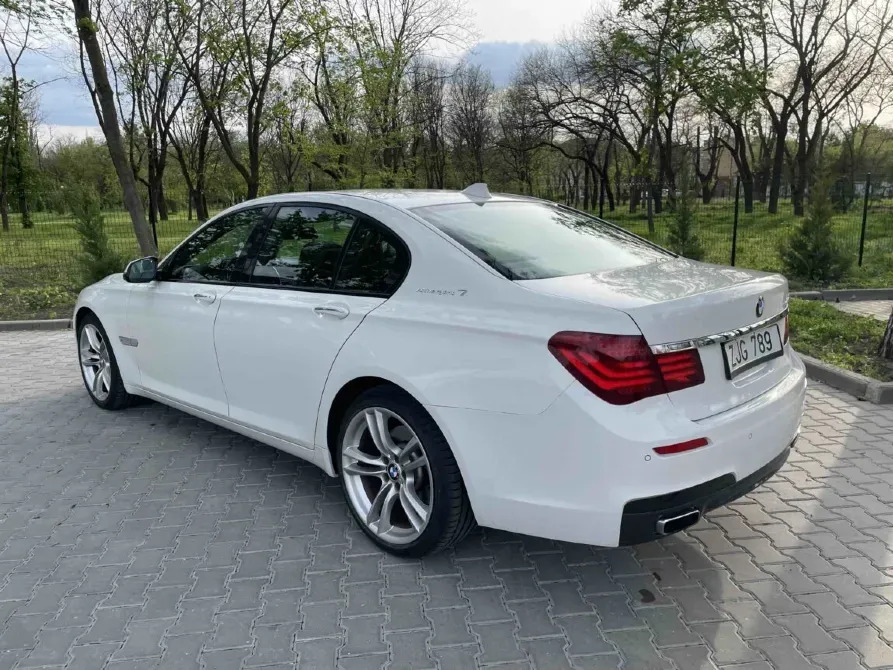 BMW seria 7 2012 an Tiraspol Tiraspol - fotografie 3