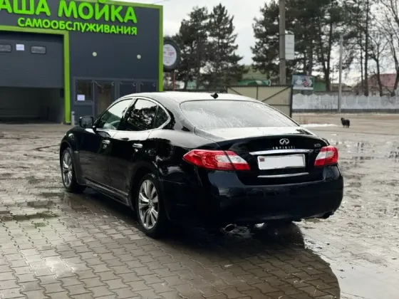 Infiniti M серия 2012 год Слободзея Слободзея