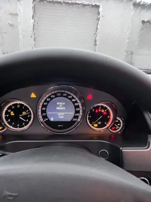 Mercedes E-Class 2009 год Тирасполь Тирасполь - изображение 5