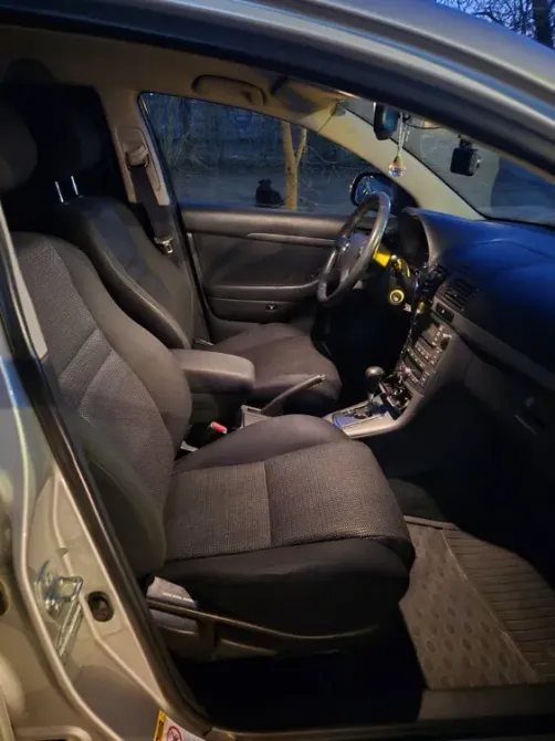 Toyota Avensis 2008 an Tiraspol Tiraspol - fotografie 3