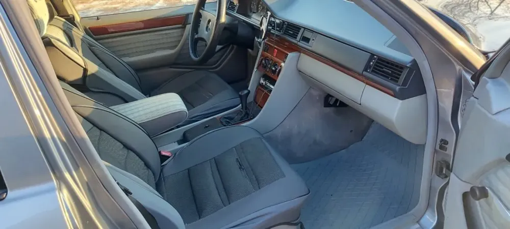 Mercedes W124 1990 Bender Bender - photo 10