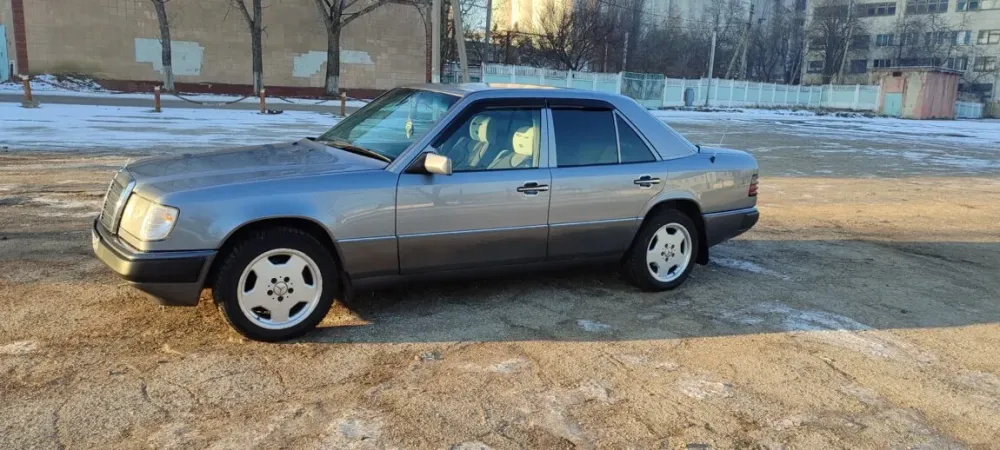 Mercedes W124 1990 Bender Bender - photo 6