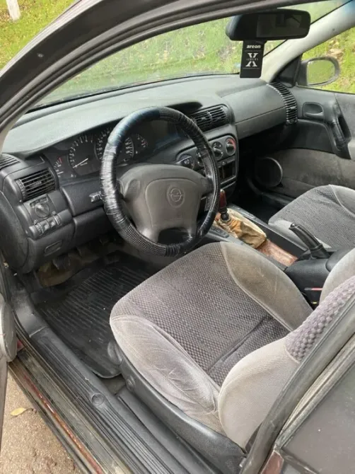 Opel Omega 1996 an Tiraspol Tiraspol - fotografie 2