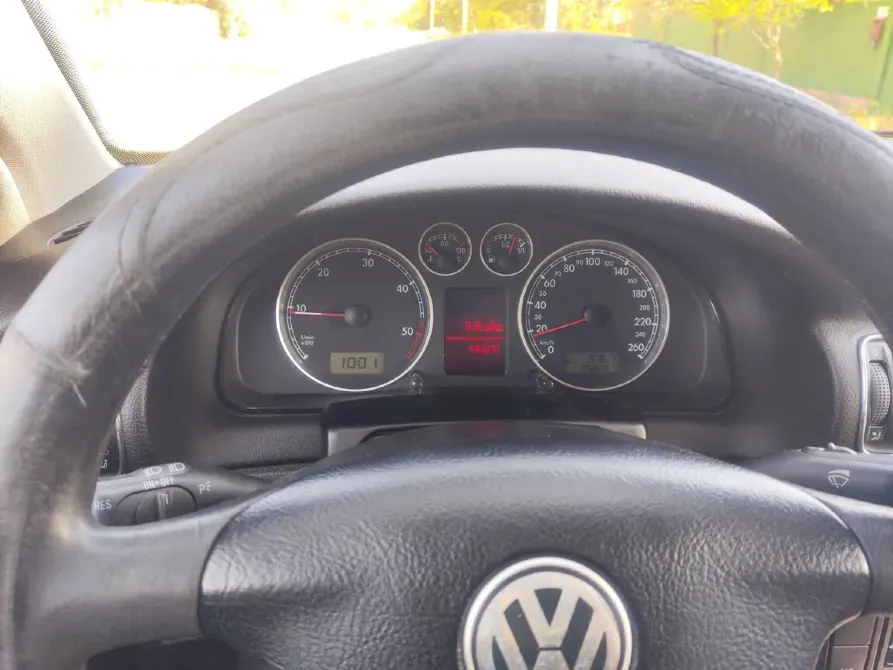 Volkswagen Passat 2001 год Слободзея Слободзея - изображение 1