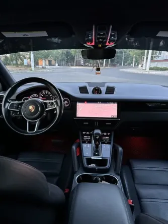 Porsche Cayenne 2020 год Бендеры Бендеры