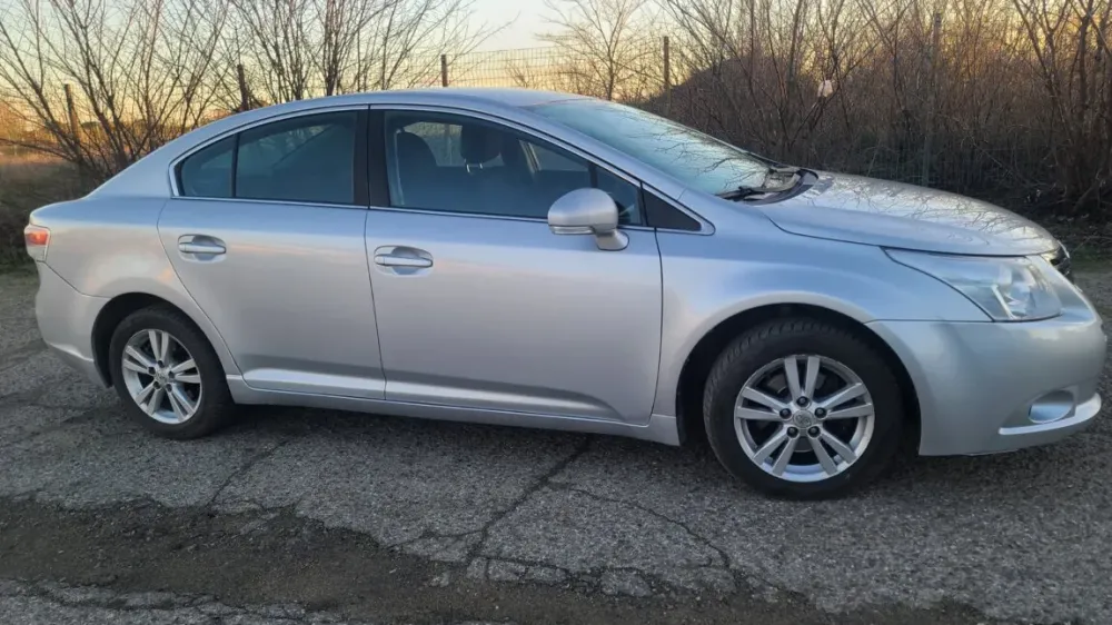 Toyota Avensis 2010 an Tiraspol Tiraspol - fotografie 5