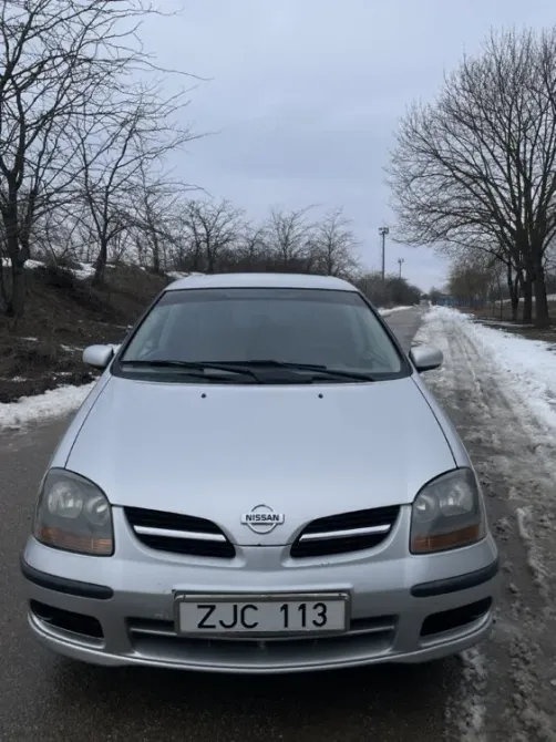 Nissan Almera Tino 2001 an Tiraspol Tiraspol - fotografie 1