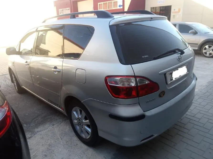 Toyota Avensis 2004 an Tiraspol Tiraspol - fotografie 3