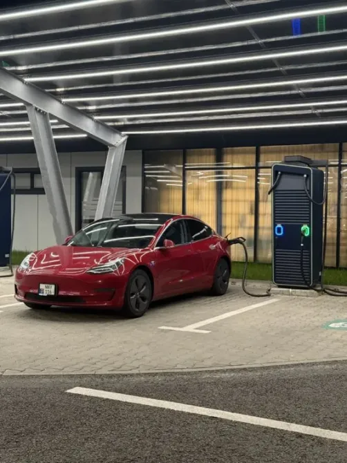 Tesla Model 3 2019 an Camenca Camenca - fotografie 4