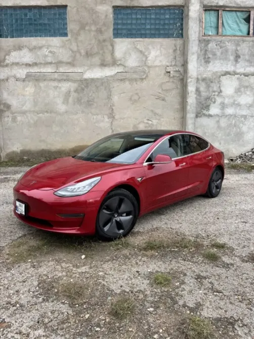 Tesla Model 3 2019 an Camenca Camenca - fotografie 3