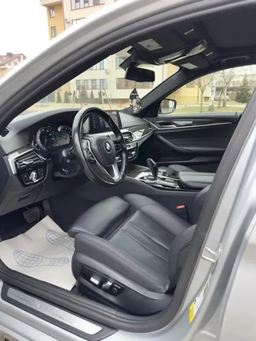 BMW 5 Series 2018 год Тирасполь Тирасполь - изображение 2