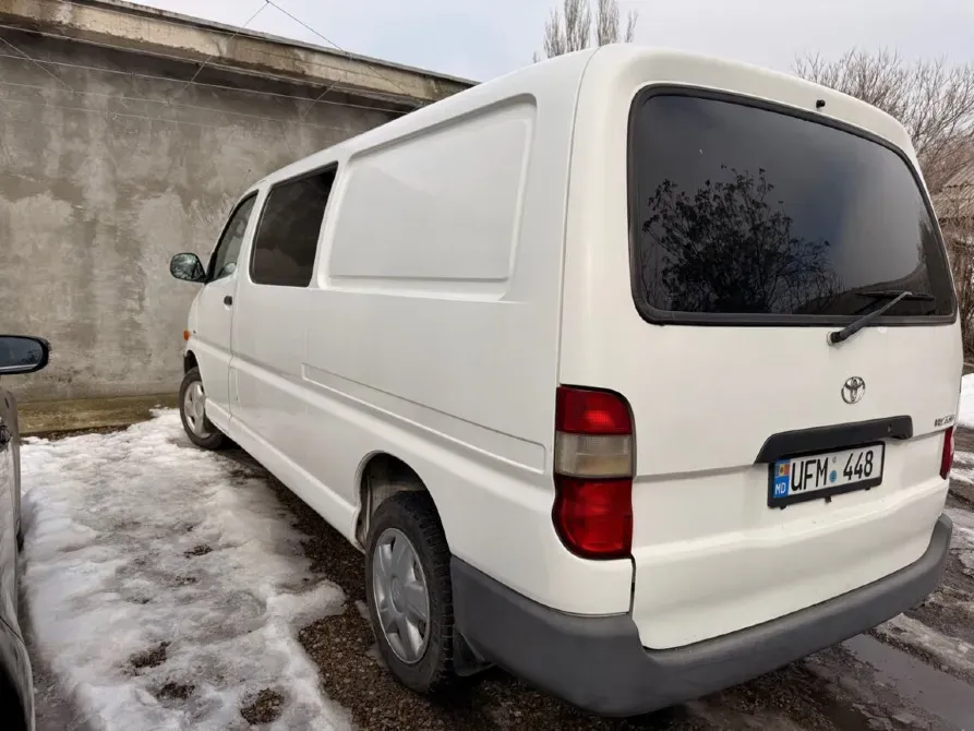 Toyota Hiace 2001 Bender Bender - photo 8