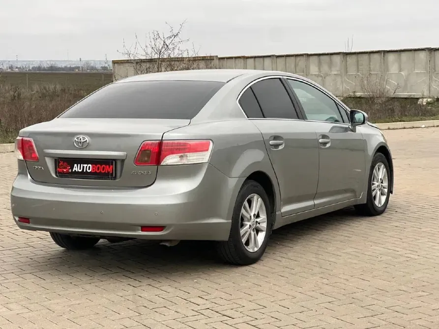 Toyota Avensis 2010 год Терновка Терновка - изображение 6
