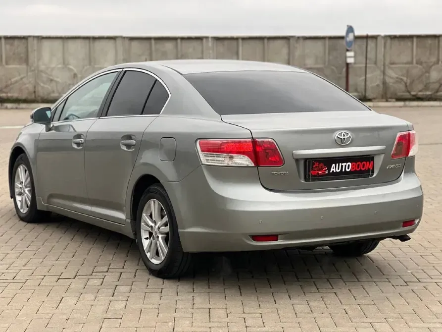 Toyota Avensis 2010 год Терновка Терновка - изображение 7