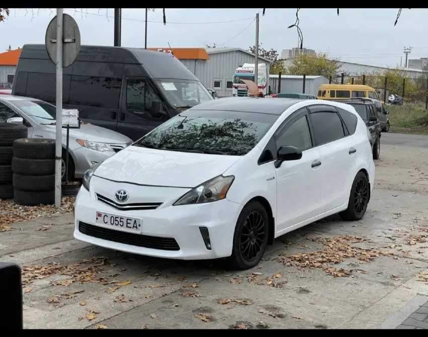 Toyota Prius V 2012 год Тирасполь Тирасполь - изображение 9