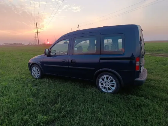 Opel Combo 2006 год Тирасполь Тирасполь