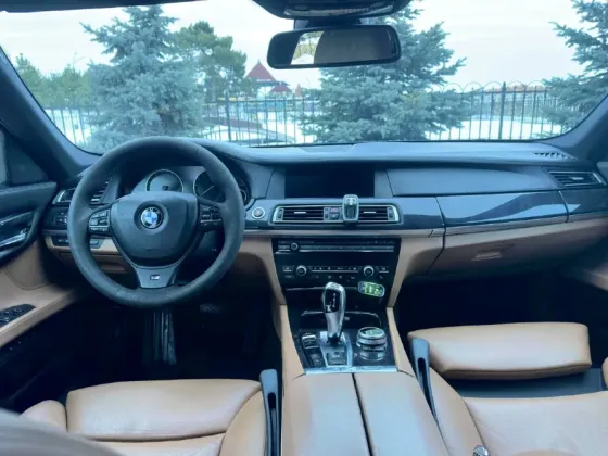 BMW 7 Series 2011 год Бендеры Бендеры