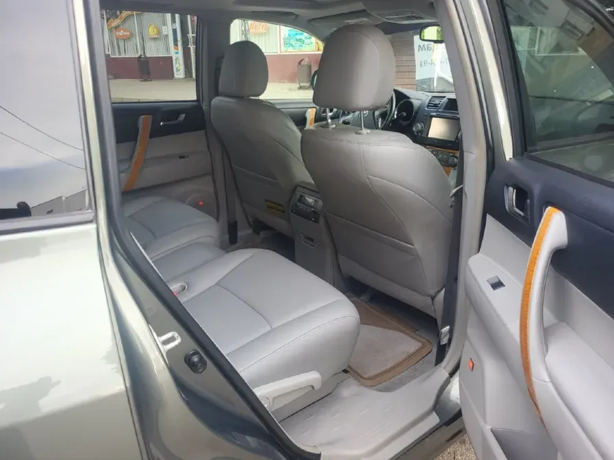 Toyota Highlander 2008 an Tiraspol Tiraspol - fotografie 4