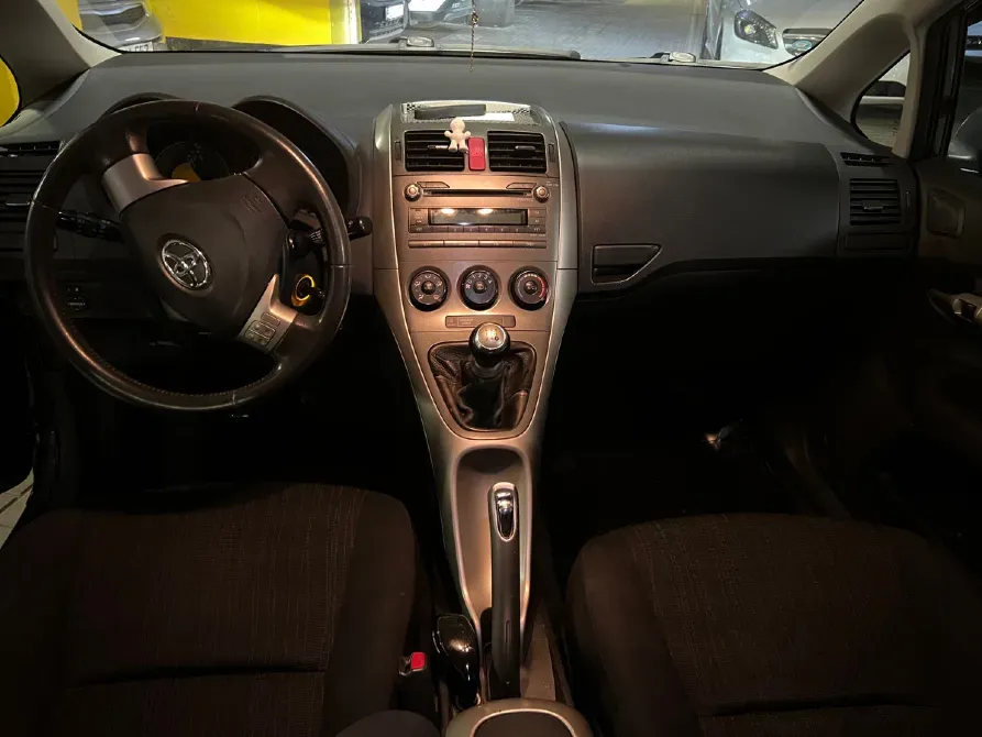 Toyota Auris 2008 an Chişinău Chişinău - fotografie 6
