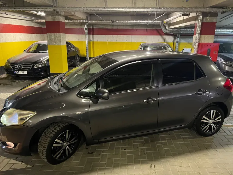 Toyota Auris 2008 an Chişinău Chişinău - fotografie 3