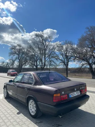 BMW 5 Series 1993 год Комрат Комрат