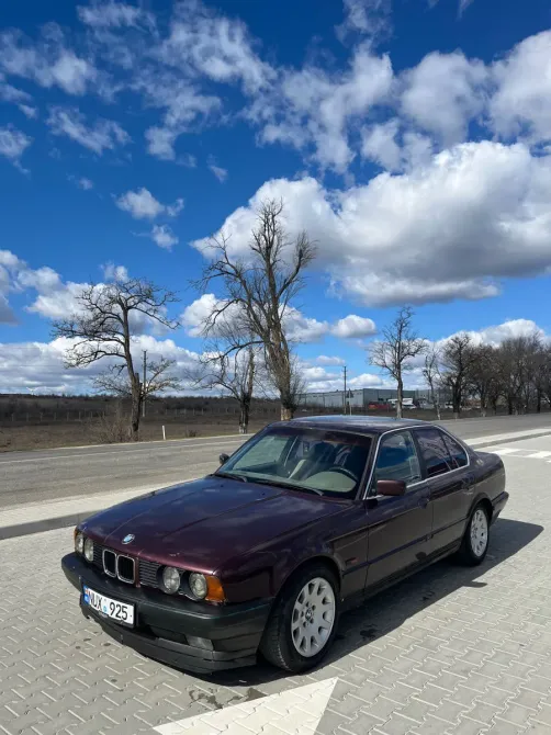 BMW 5 Series 1993 год Комрат Комрат - изображение 1