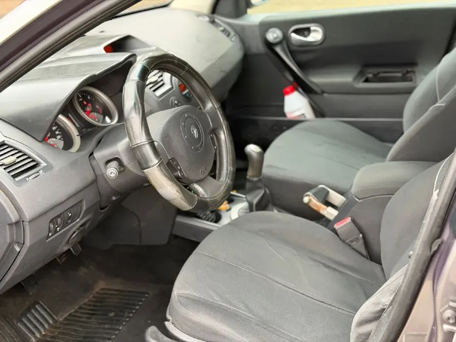 Renault Megane 2005 год Кишинёв Кишинёв - изображение 9