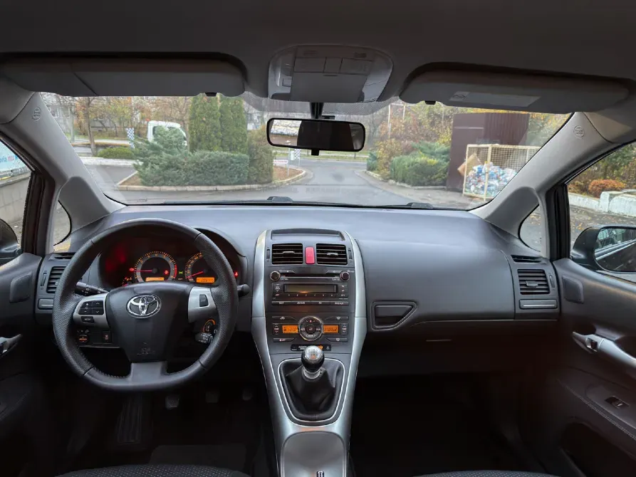 Toyota Auris 2011 Chisinau Chisinau - photo 10