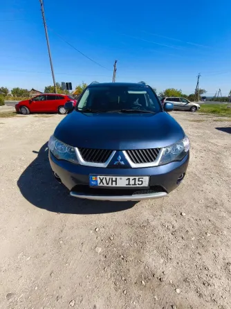 Mitsubishi Outlander 2008 год Штефан-Водэ Штефан-Водэ