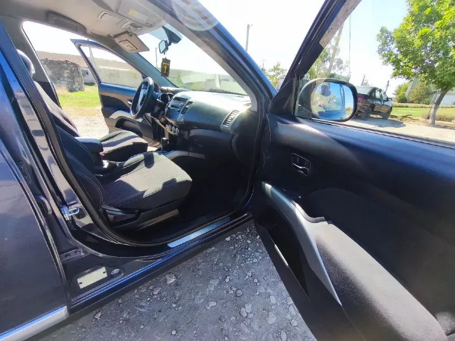 Mitsubishi Outlander 2008 год Штефан-Водэ Штефан-Водэ - изображение 6