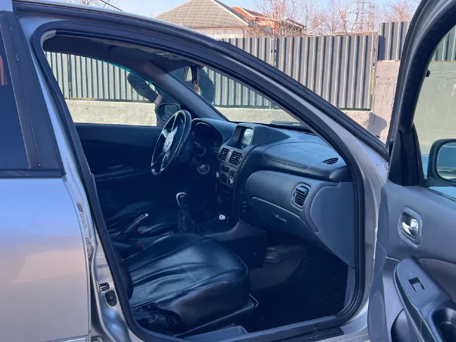 Nissan Almera 2005 год Комрат Комрат - изображение 6