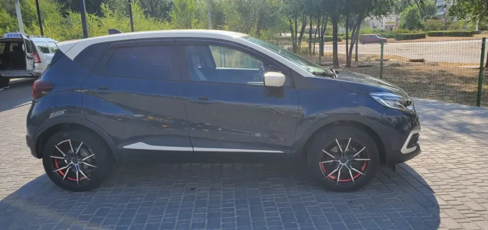 Renault Captur 2017 год Тирасполь Тирасполь - изображение 5