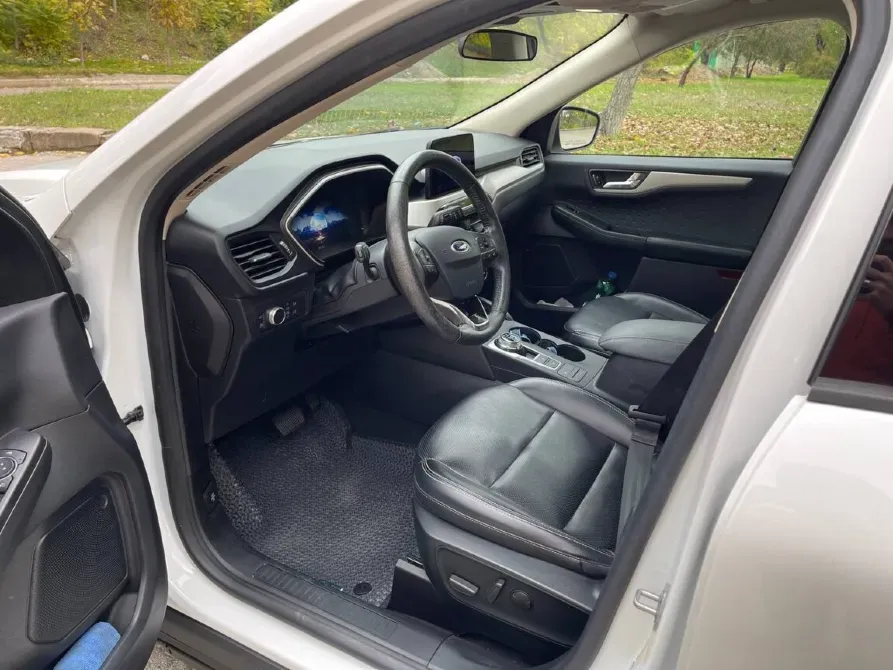 Ford Escape 2020 год Тирасполь Тирасполь - изображение 6