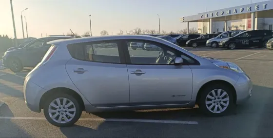 Nissan Leaf 2013 год Тирасполь Тирасполь