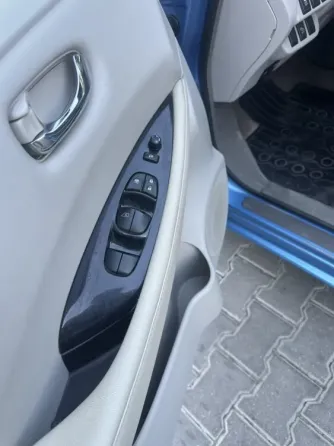 Nissan Leaf 2011 год Бендеры Бендеры