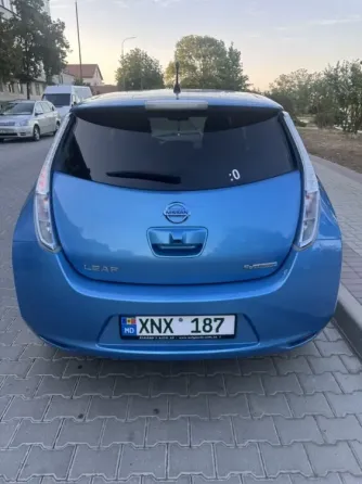 Nissan Leaf 2011 год Бендеры Бендеры