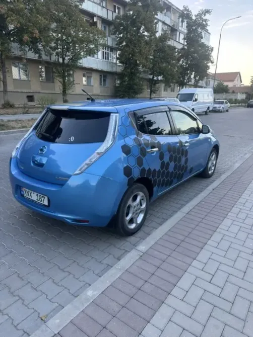 Nissan Leaf 2011 год Бендеры Бендеры - изображение 8