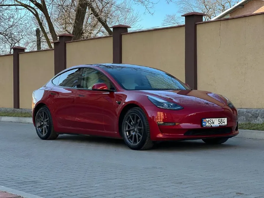 Tesla Model 3 2021 год Тирасполь Тирасполь - изображение 3