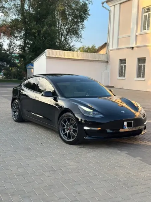 Tesla Model 3 2021 год Тирасполь Тирасполь - изображение 1
