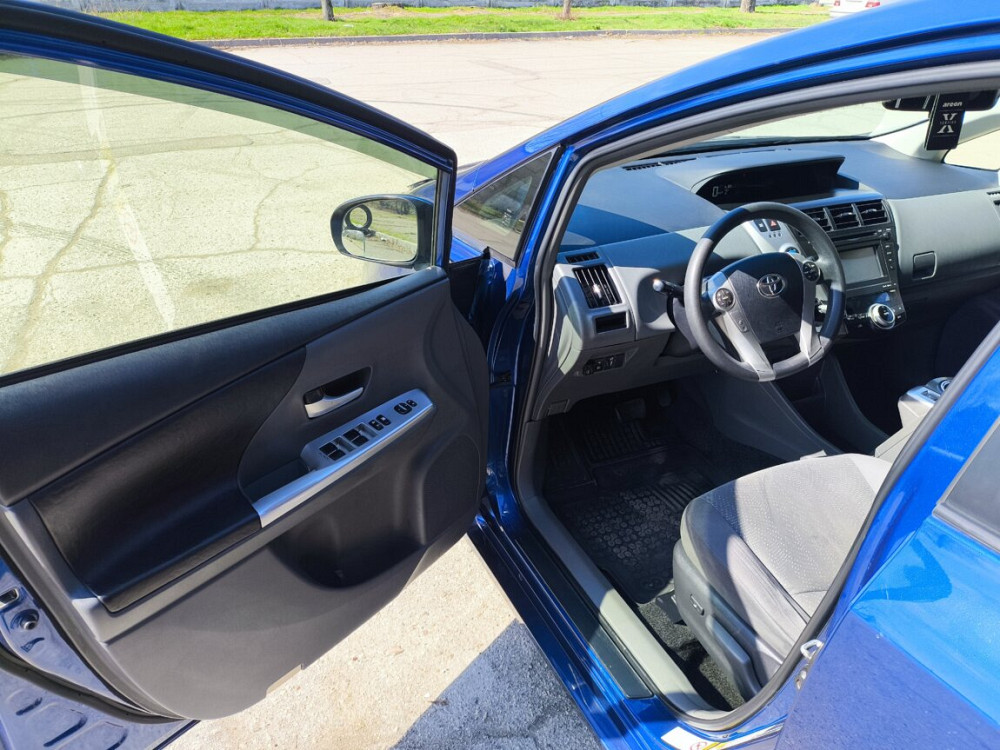 Продам Toyota Prius V Тирасполь - изображение 9